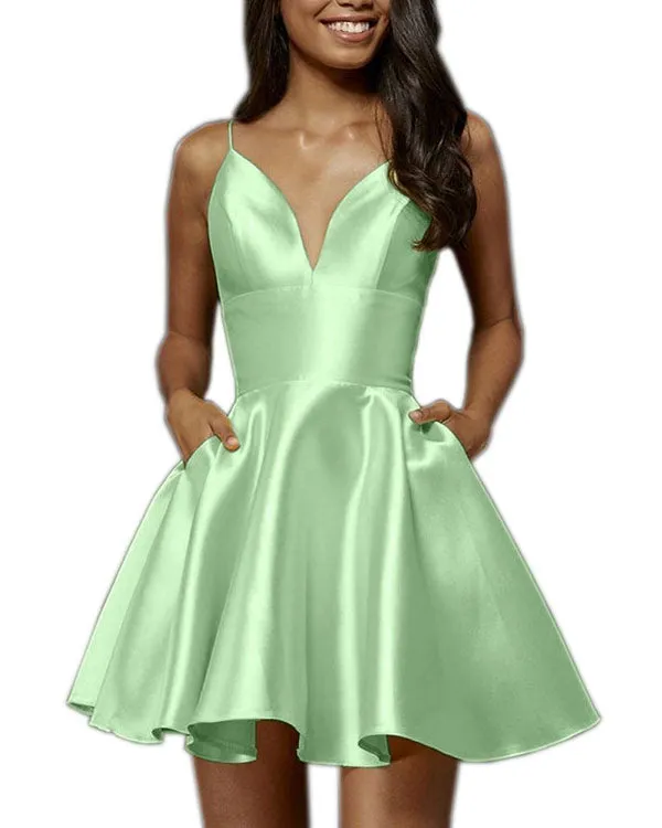 2018 Purple Satin Homecoming Dresses V-Neck Sexy Short Cocktail Dresses Backless Party Gowns