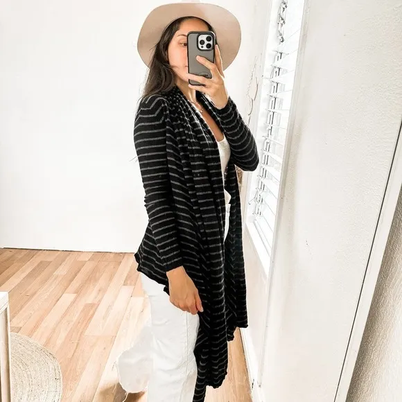 Alice   Olivia Cashmere Cardigan Wrap Infinity Sweater Size XS