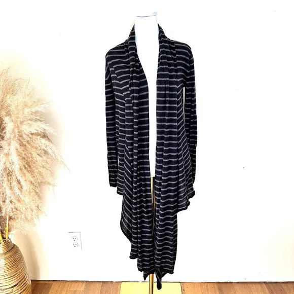 Alice   Olivia Cashmere Cardigan Wrap Infinity Sweater Size XS