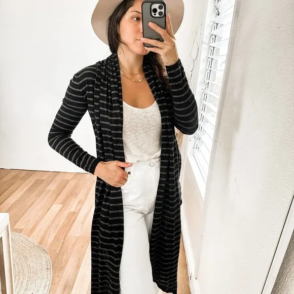 Alice   Olivia Cashmere Cardigan Wrap Infinity Sweater Size XS
