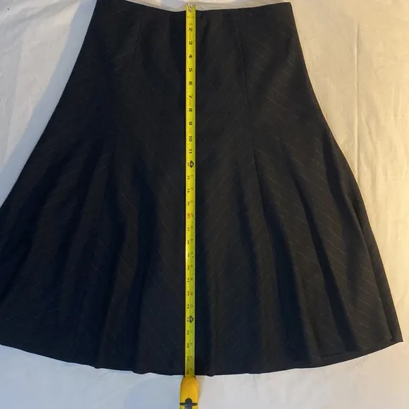 Ann Taylor Pinstripe wool blend Navi midi skirt 10