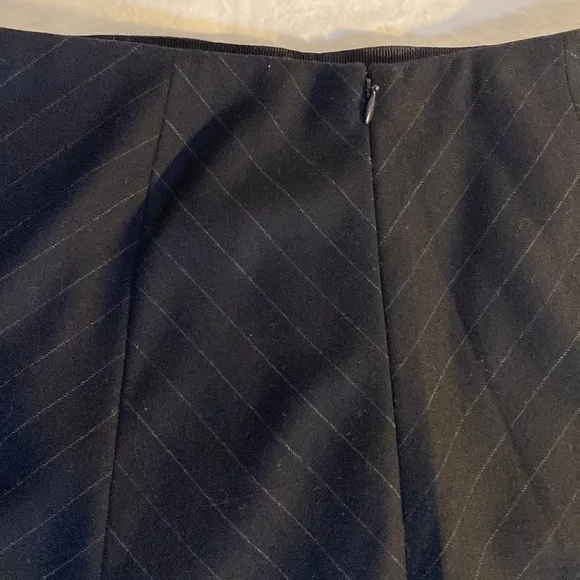 Ann Taylor Pinstripe wool blend Navi midi skirt 10