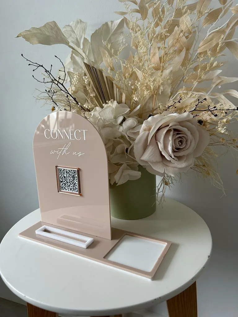 Arch, Card Holder, Square   Single QR Style 1