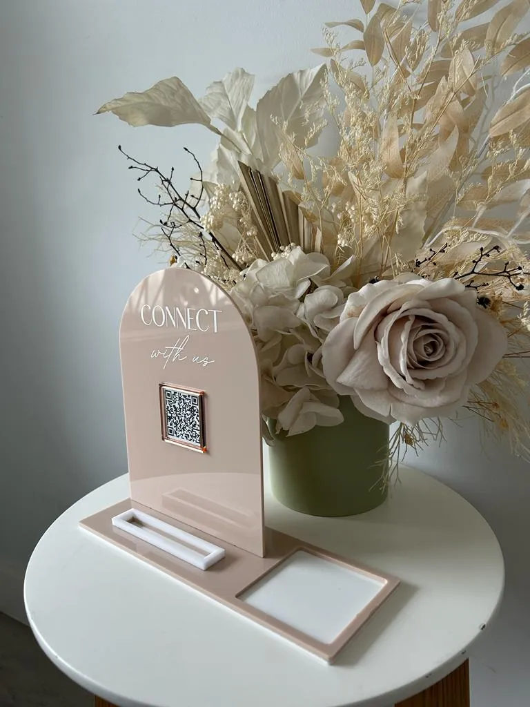 Arch, Card Holder, Square   Single QR Style 1