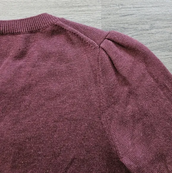 Aritzia Wilfred Maroon Moonrise Cardigan Size Small
