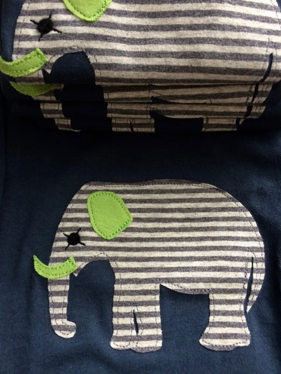 Baby Elephant – Long Sleeved T-shirt - Blue