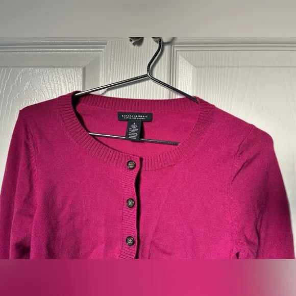 Banana Republic Magenta Button Up Wool Cardigan Size Small