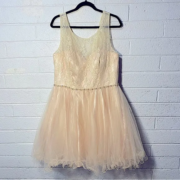 Beautiful Princess Mini Dress Ruffled Tulle Rhinestone &amp; Lace Fit &amp; Flare Cream