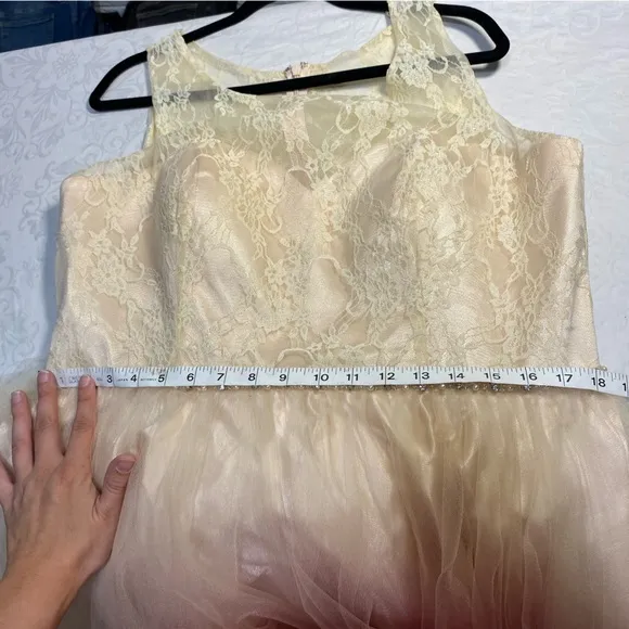 Beautiful Princess Mini Dress Ruffled Tulle Rhinestone &amp; Lace Fit &amp; Flare Cream