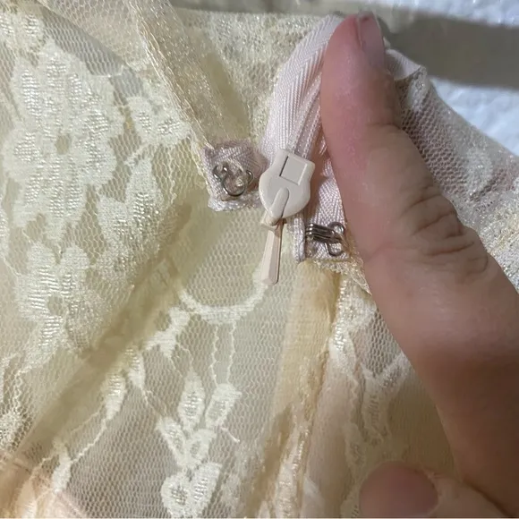 Beautiful Princess Mini Dress Ruffled Tulle Rhinestone &amp; Lace Fit &amp; Flare Cream