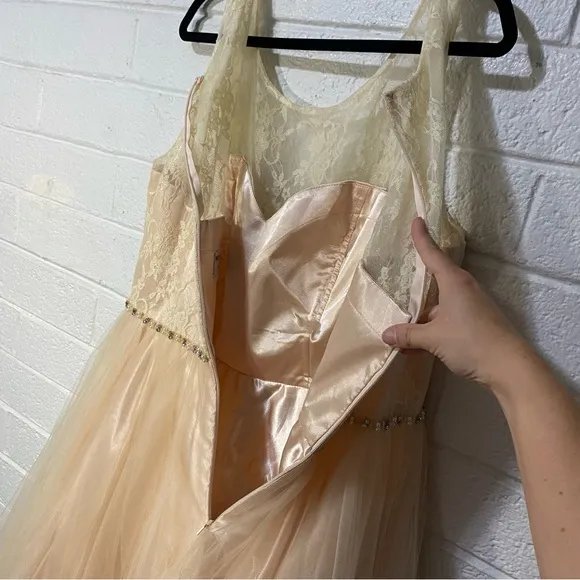 Beautiful Princess Mini Dress Ruffled Tulle Rhinestone &amp; Lace Fit &amp; Flare Cream