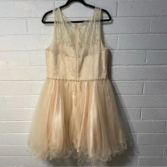 Beautiful Princess Mini Dress Ruffled Tulle Rhinestone &amp; Lace Fit &amp; Flare Cream