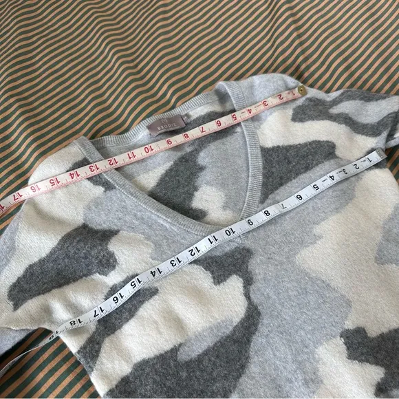 Brodie Fine 100% Cashmere Mongolia Mongolian Camo Sweater Sz S
