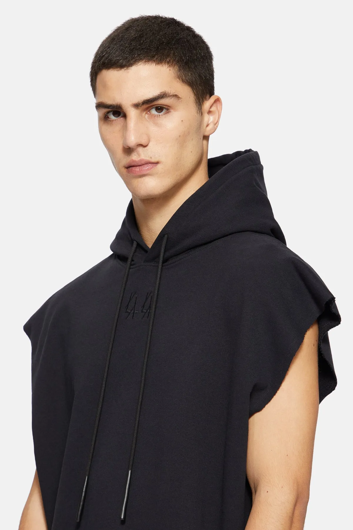 CLASSIC SLEEVELESS HOODIE