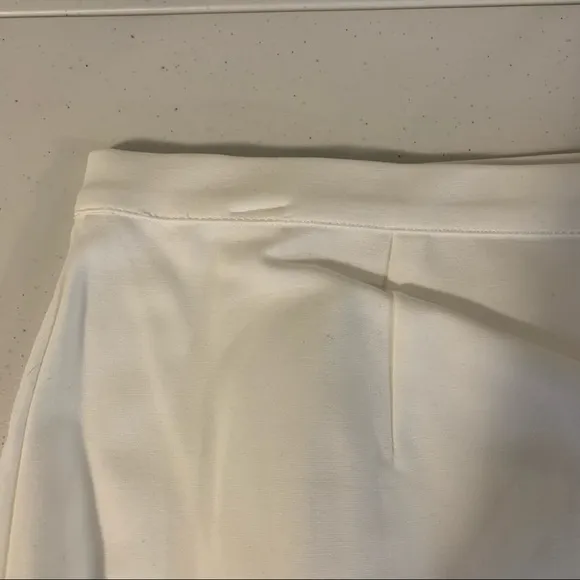 Cupcakes &amp; Cashmere Jann Pencil Skirt White L