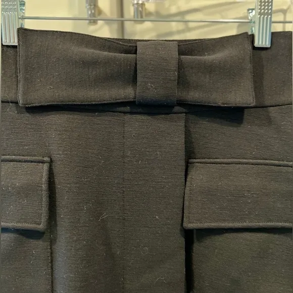Diane Von Furstenberg Wool Blend Pencil Skirt. Bow Waist Detail. Size 4.