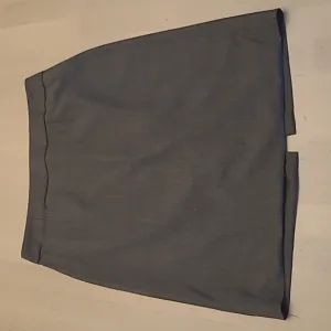 EUC J.Crew Super 120's 100% Wool Lined Skirt with Back Slit