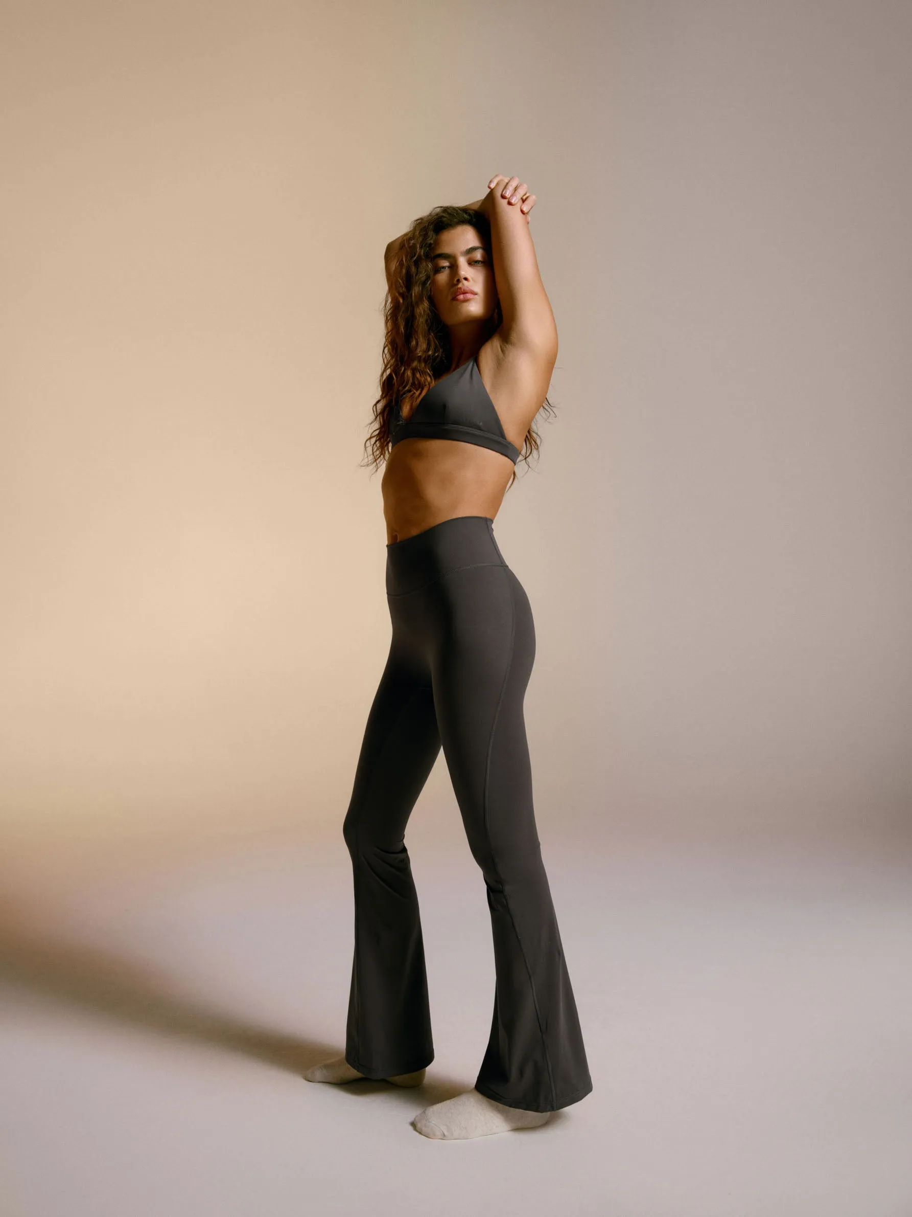 Flared Yoga Pant - Graphite Grey