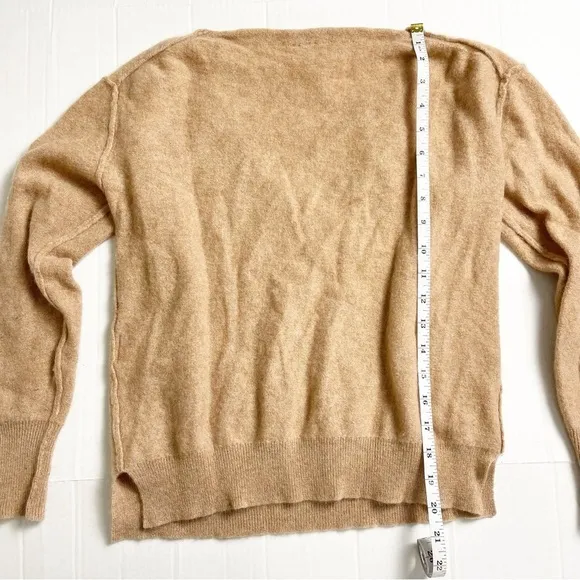 FREE PEOPLE Women’s Camel Harmony 100% Cashmere V-Neck Sweater - XS