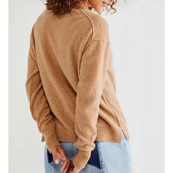 FREE PEOPLE Women’s Camel Harmony 100% Cashmere V-Neck Sweater - XS