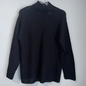 Garnet Hill Silk Cashmere Crochet Sweater Size Small Mock Neck Black Preppy