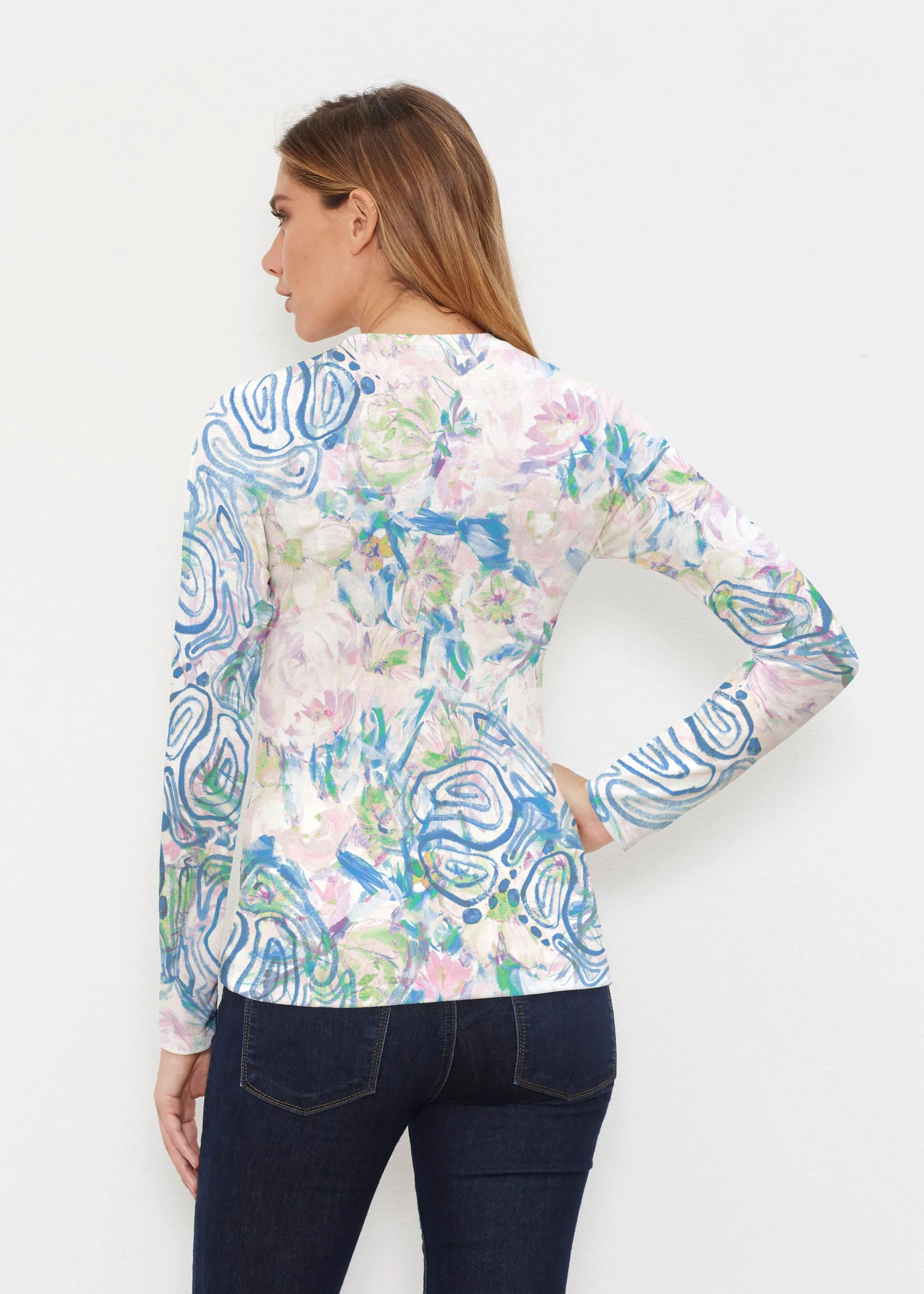 GiGi (17251) ~ Butterknit Long Sleeve V-Neck Top