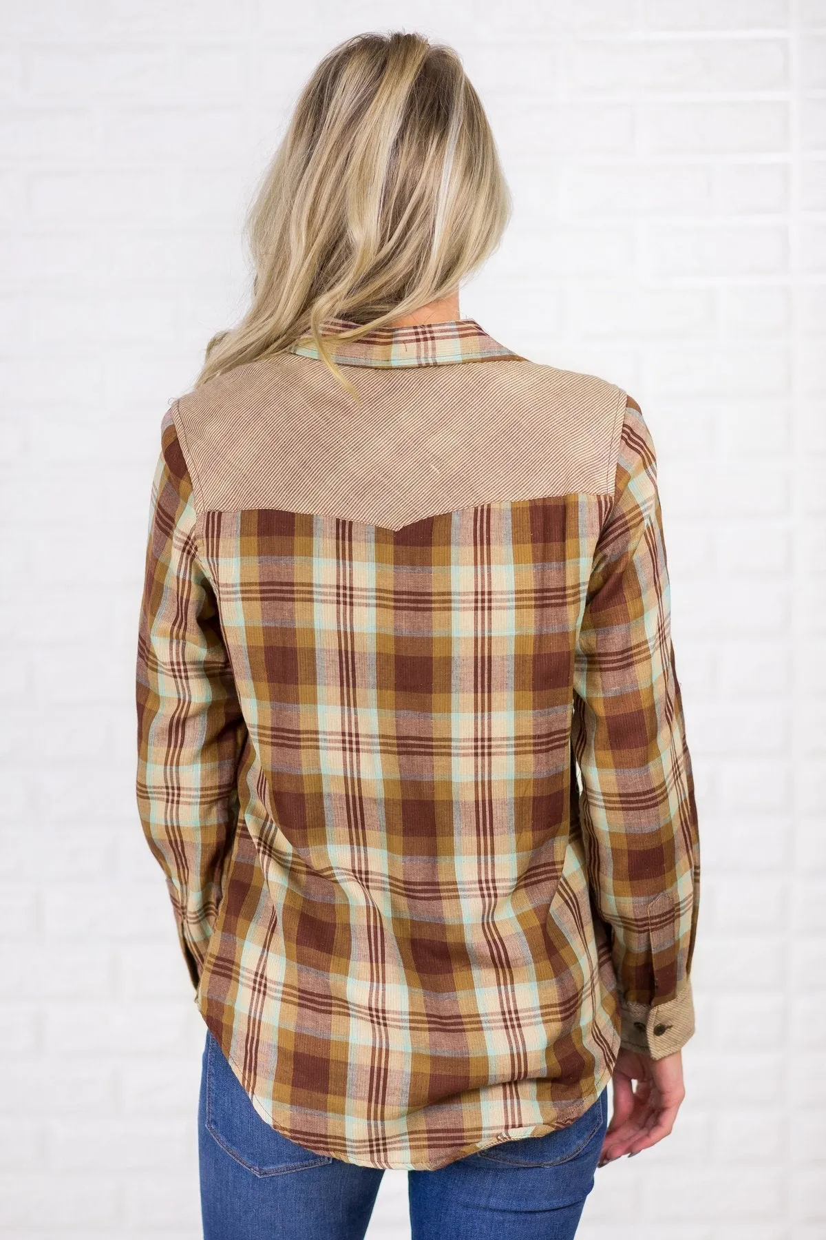 Go-To Plaid Button Up