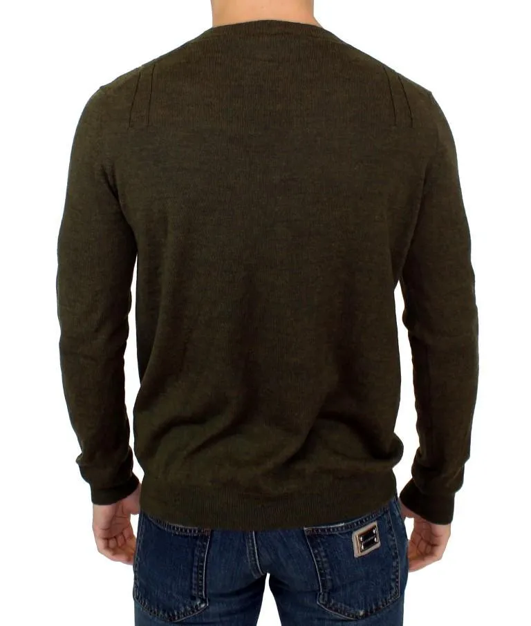 Green v-neck pullover sweater