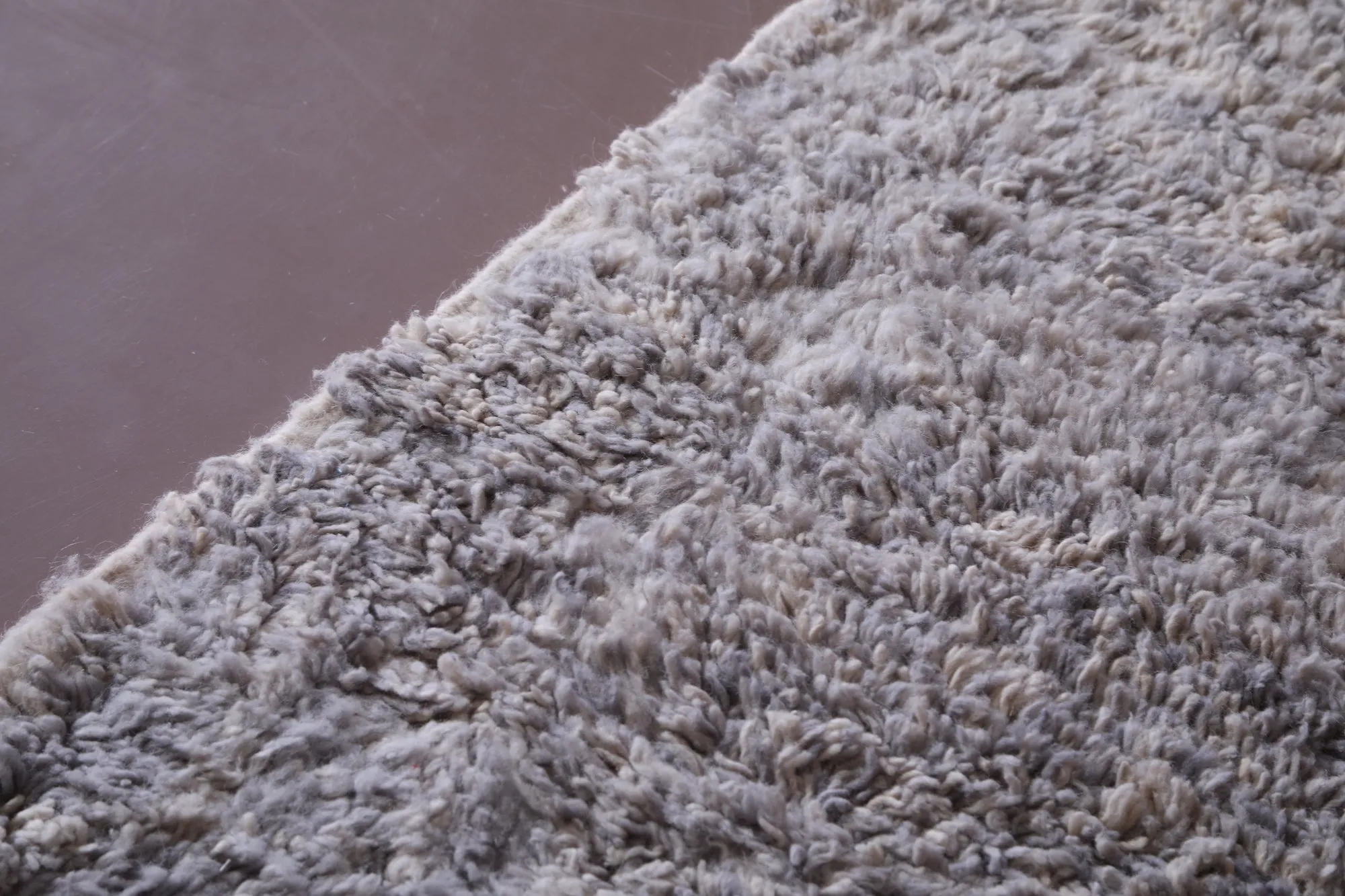 Grey Moroccan rug - Azilal rug - Wool carpet