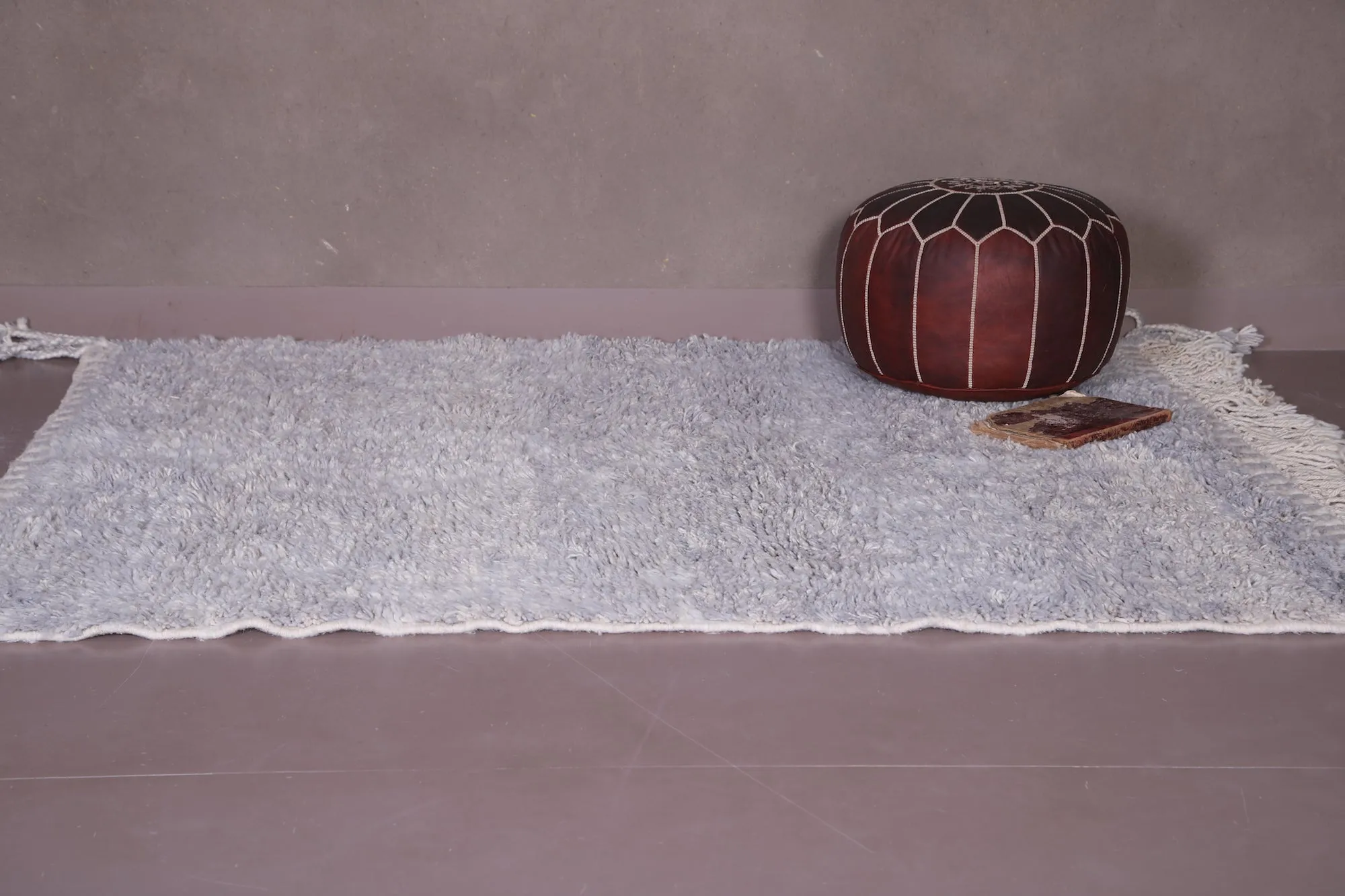 Grey Moroccan rug - Azilal rug - Wool carpet