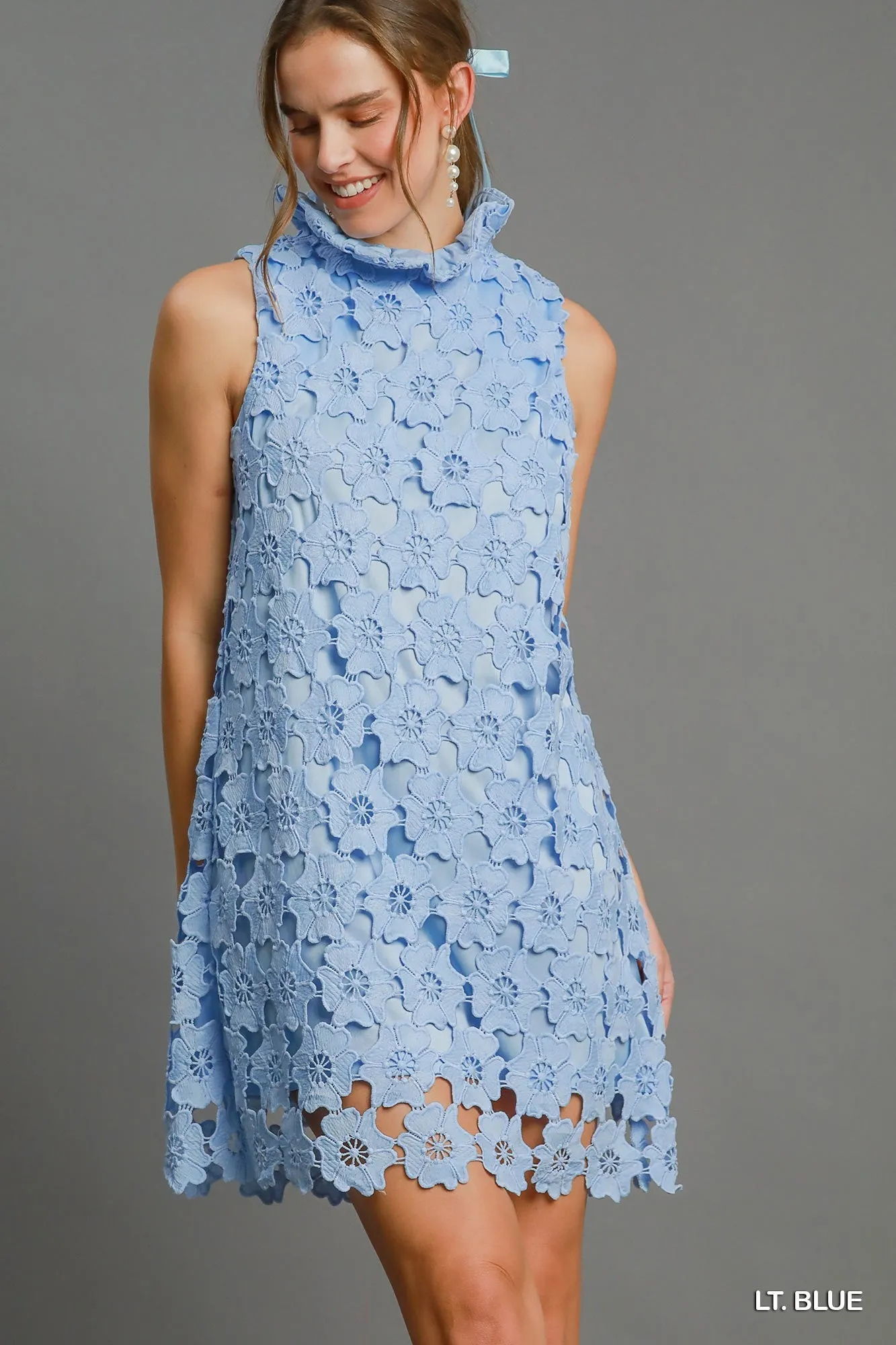 Halter Neck Lace Sleeveless Dress