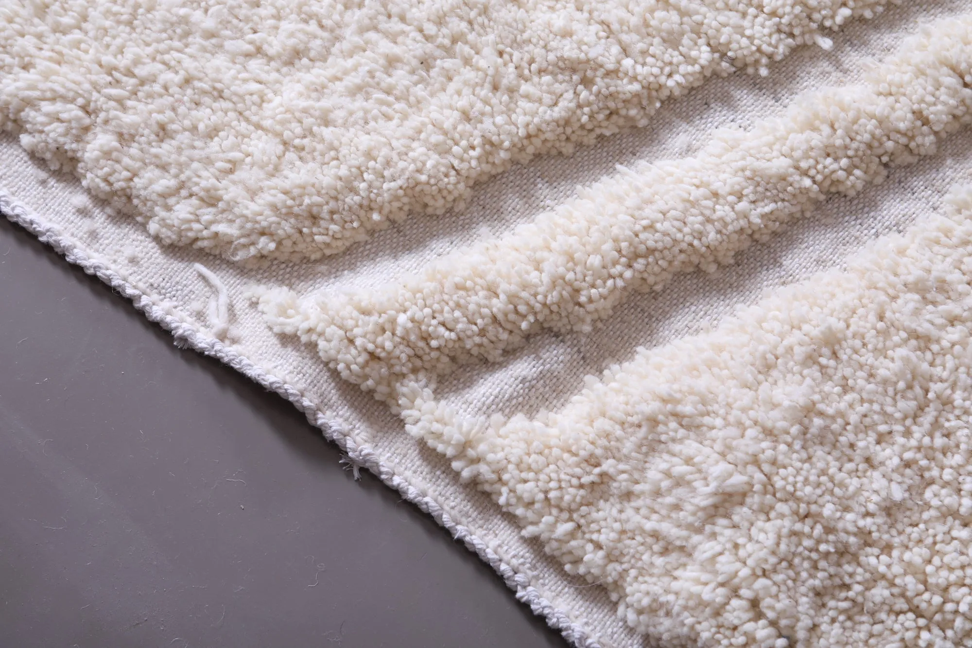Handmade Berber Rug - Custom Moroccan carpet - Wool rug