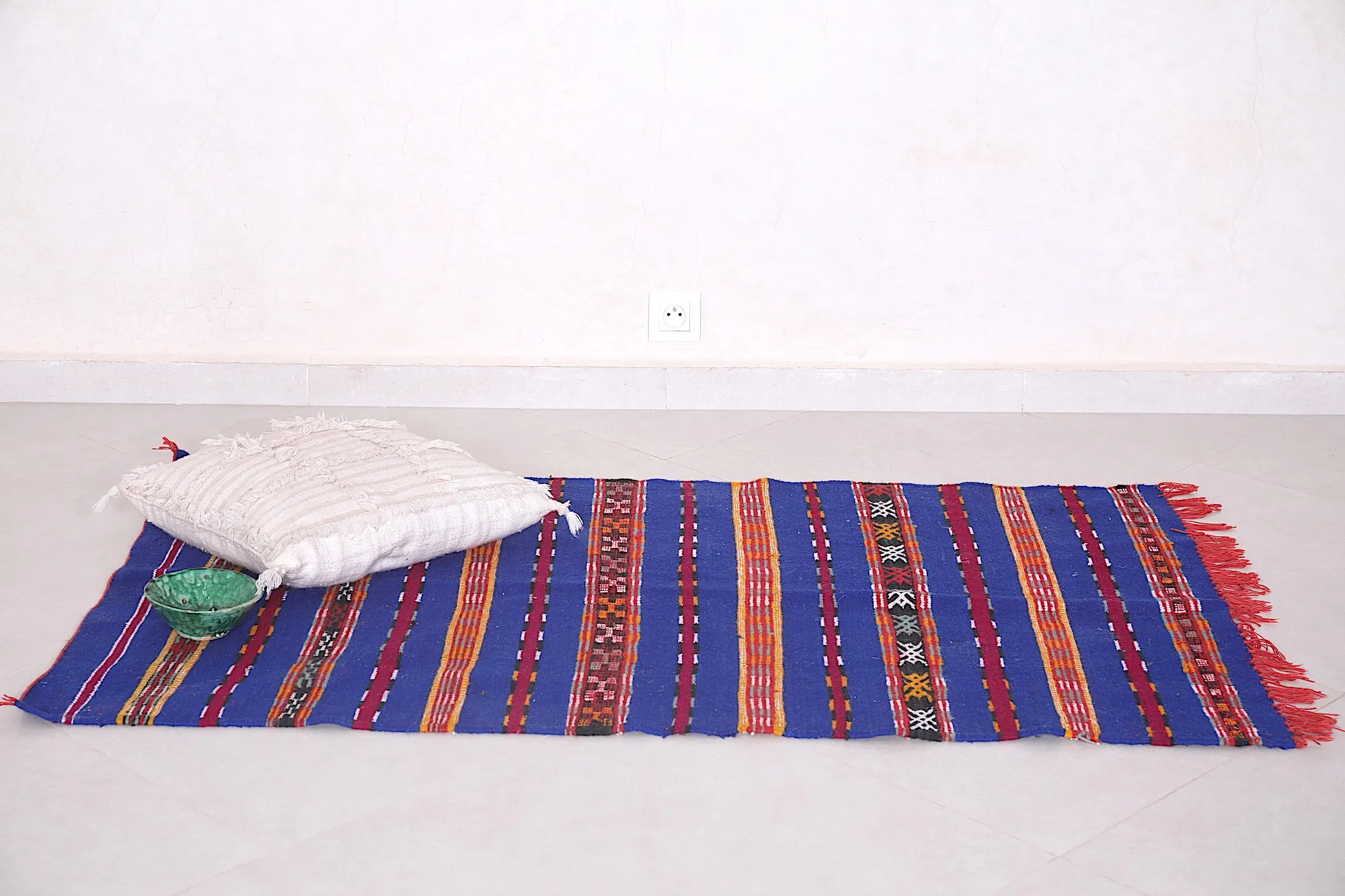 Handwoven Moroccan Rug - 2.7 FT X 4.9 FT | Vibrant Artisan Design