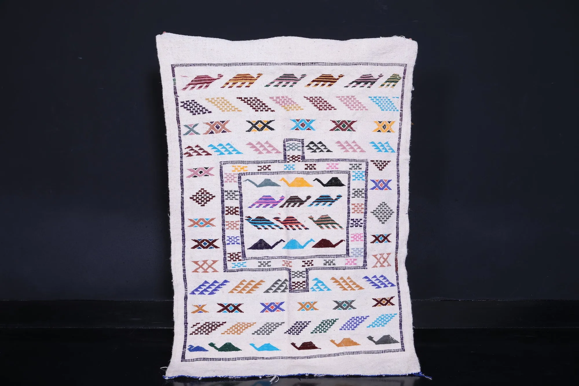 Handwoven White Moroccan Kilim Rug - 3.2x4.6 ft with Colorful Tribal Patterns