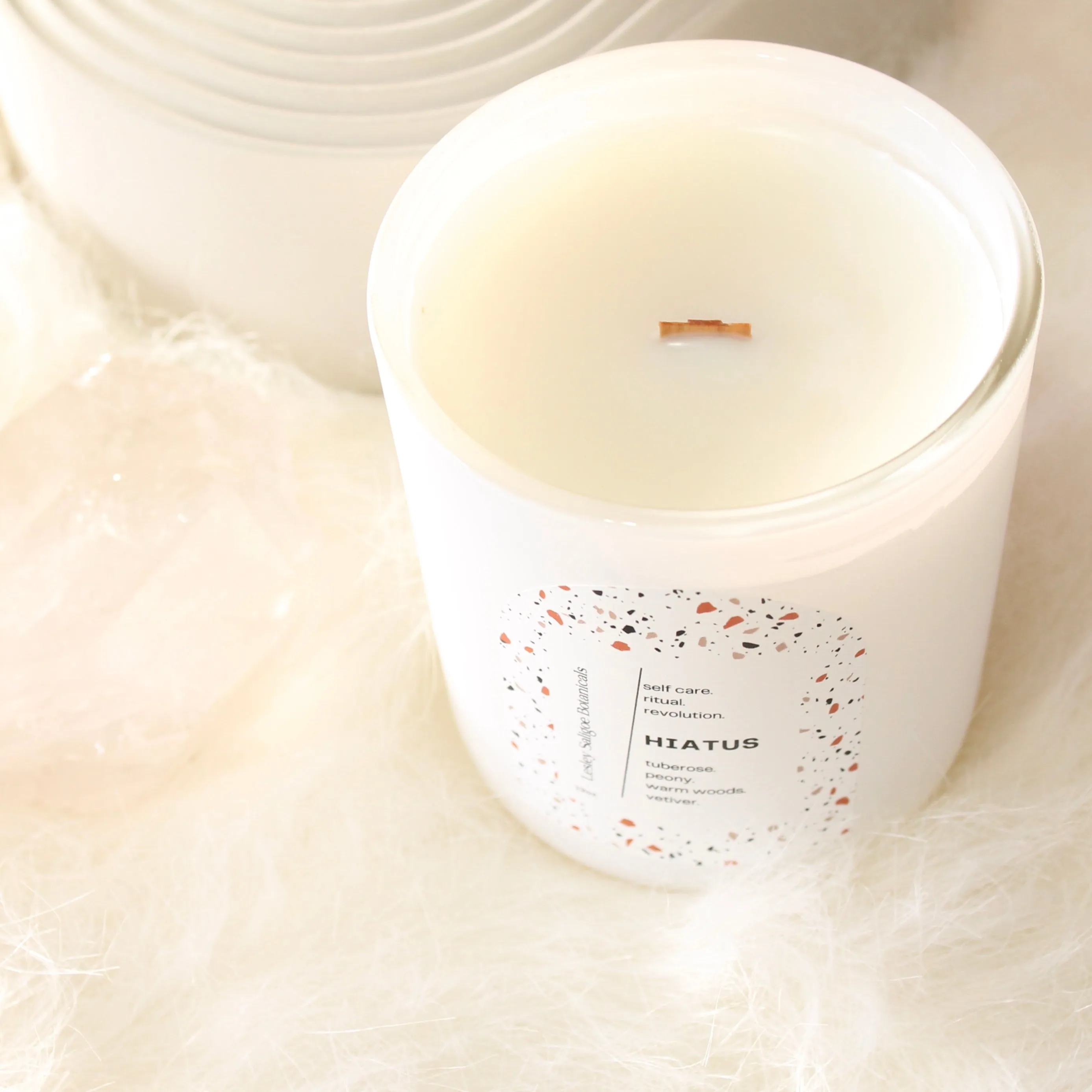 HIATUS Hand Poured Candle. Tuberose. Peony. Warm Woods. Wood Wick. 12 oz. Matte White.