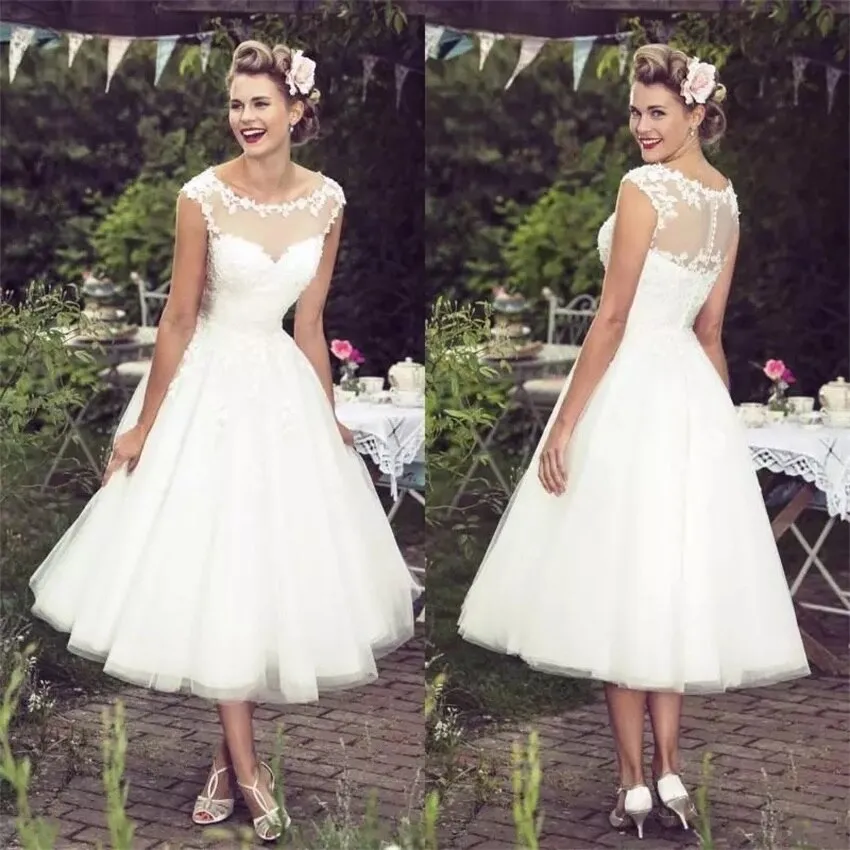 Ivory Lace Wedding Dresses