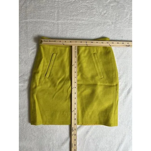 J. Crew Women’s Wool Skirt Size XS 00 Mustard Yellow Preppy Vibrant Mod Office
