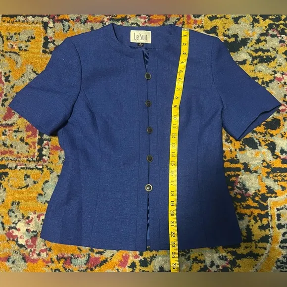Le Suit Short Sleeve 2 Piece Skirt Suit Vintage