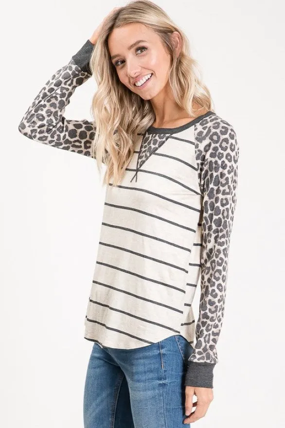 Leopard Contrast Sleeve Top