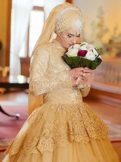 Long Sleeve Lace Muslim Wedding Dress