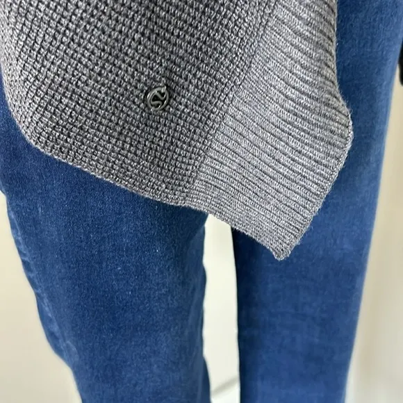 Lululemon Forward Flow Cape Dark Gray Boolux Cashmere Travel Commute One Size