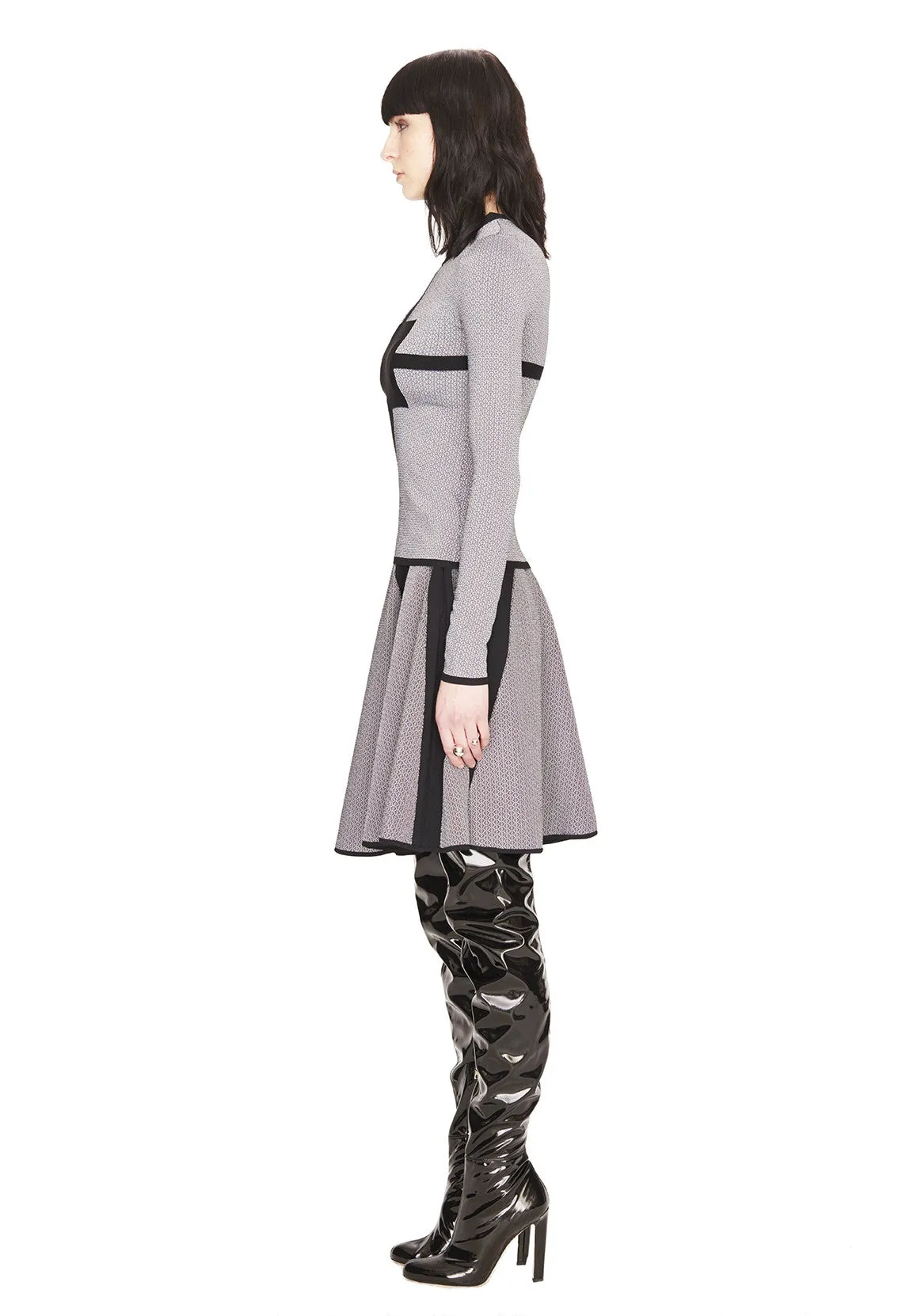 Marianne - Grey Long Sleeve Sweater with a Black Motif