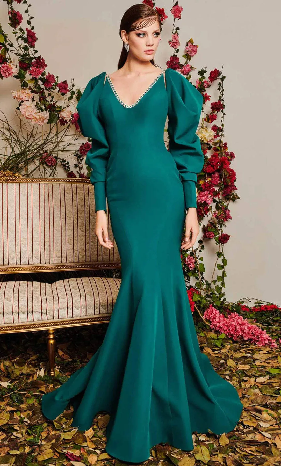 MNM COUTURE N0495