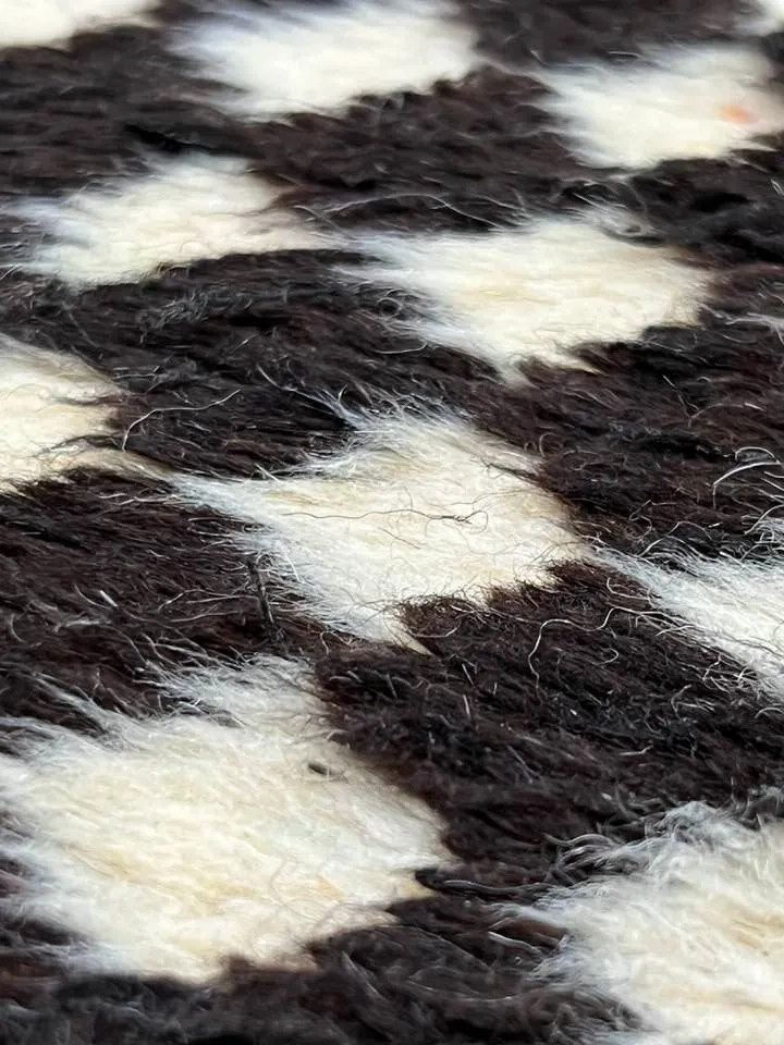 Moroccan area rug from Tazenakht, Wool and Thread, 192cm x 166cm or 6.30ft x 5.45ft