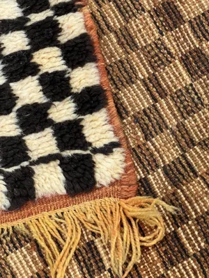 Moroccan area rug from Tazenakht, Wool and Thread, 192cm x 166cm or 6.30ft x 5.45ft