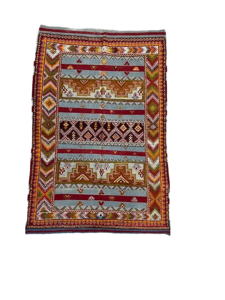 Moroccan custom rug from Glawa, Wool and Thread, 252cm x 166cm or 8.26ft x 5.44ft