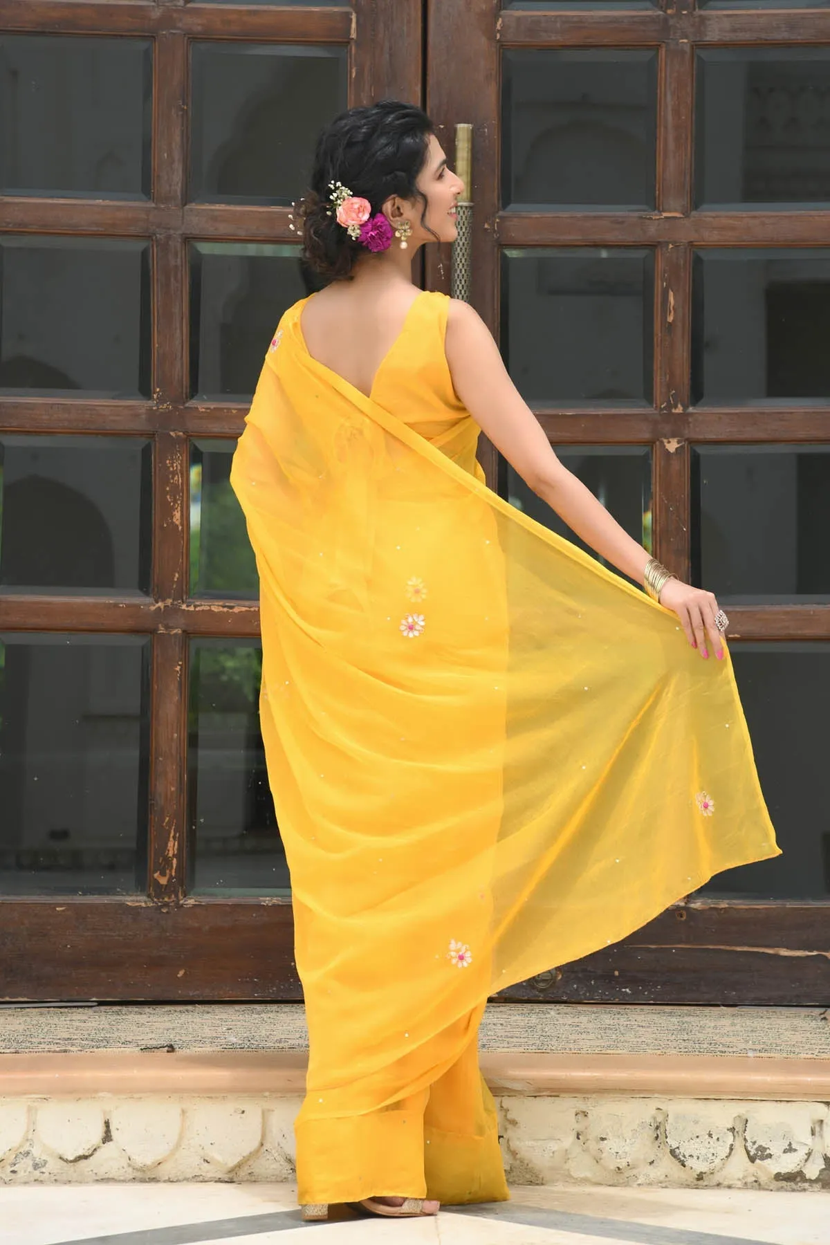 MULMUL SUNEHRI GOTA PATTI-BUTTON WORK CHIFFON SAREE