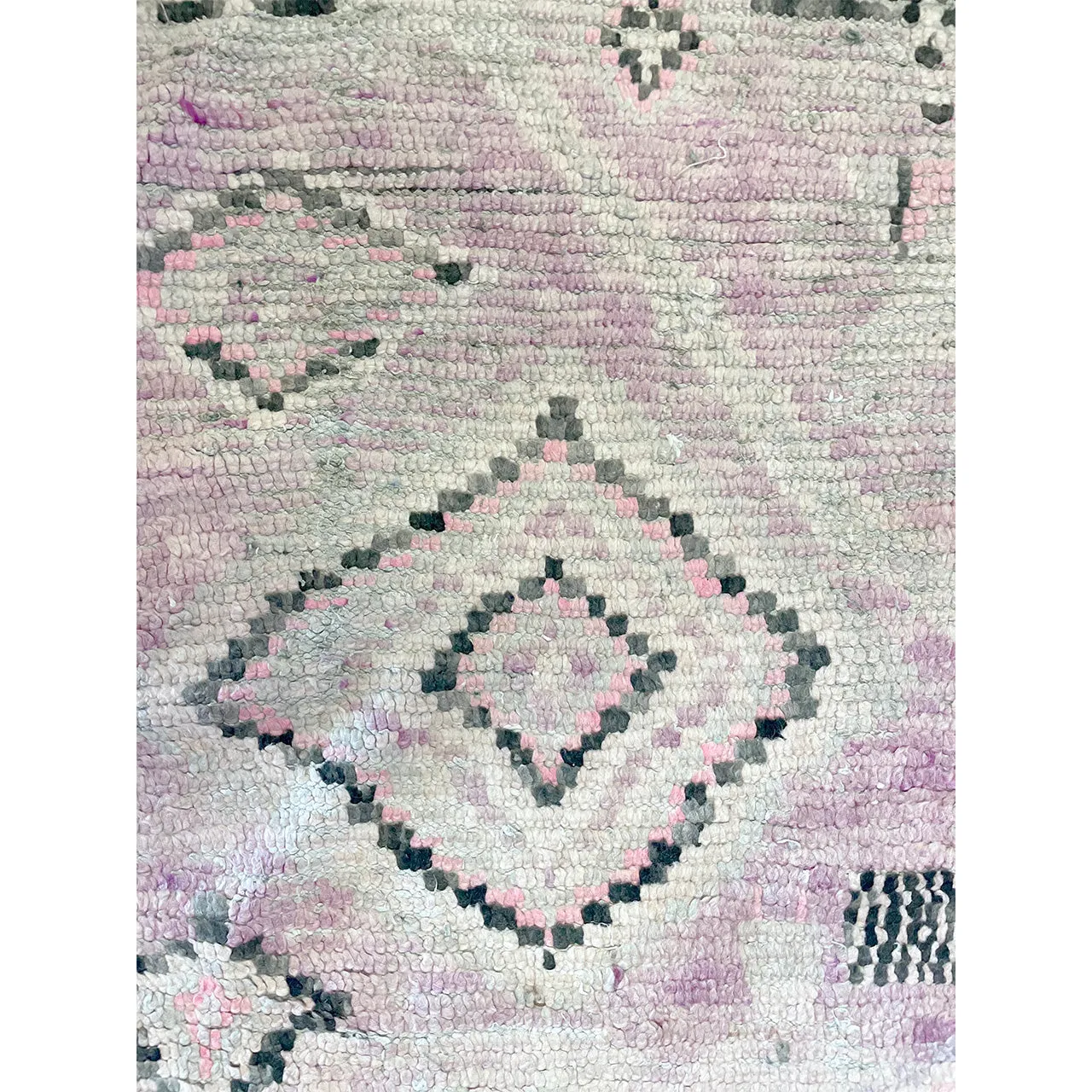 No. 838 | 5' 10" x 7' 8"