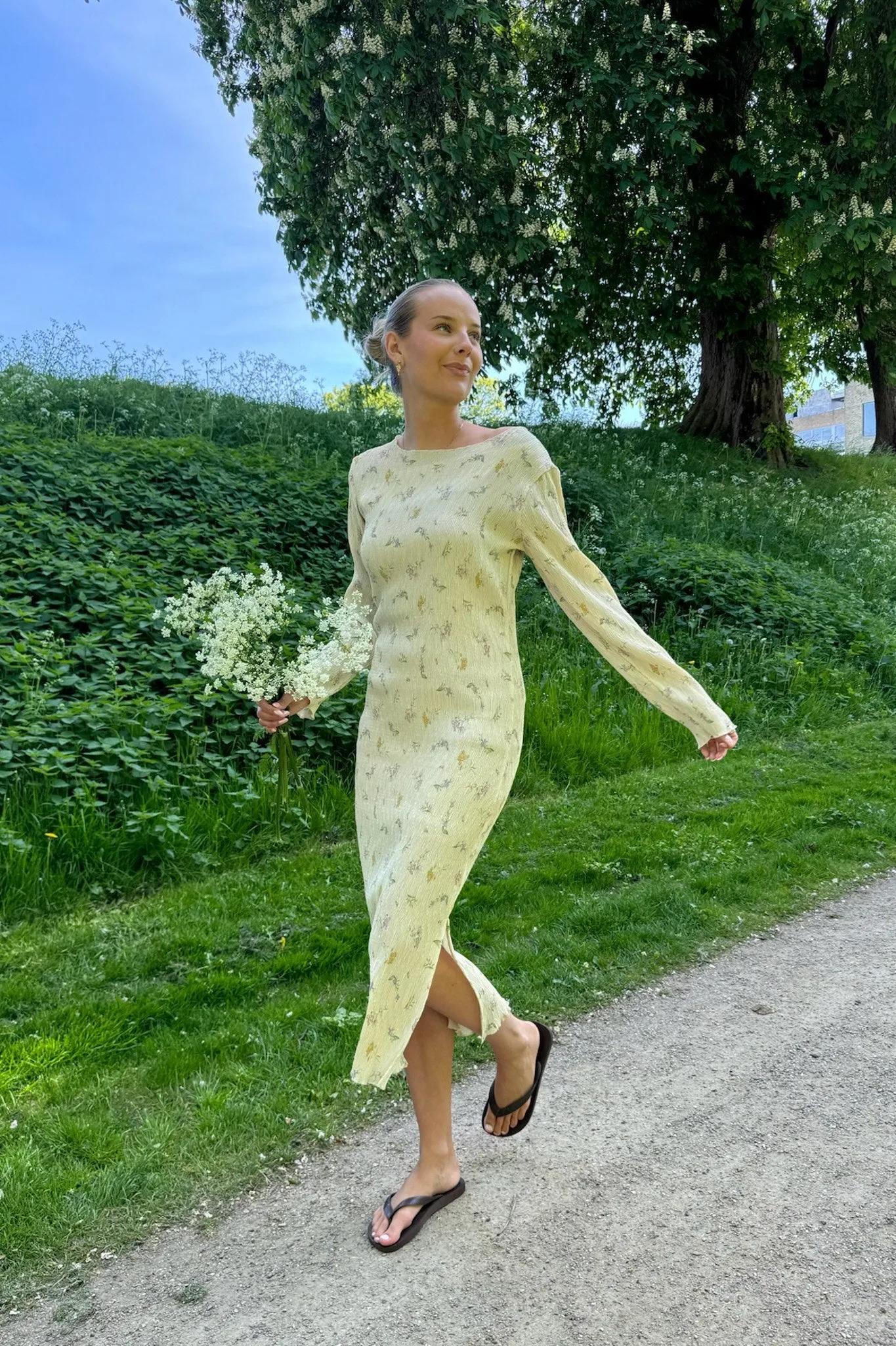 OdaIC Kjole - Creme Blomsterprint