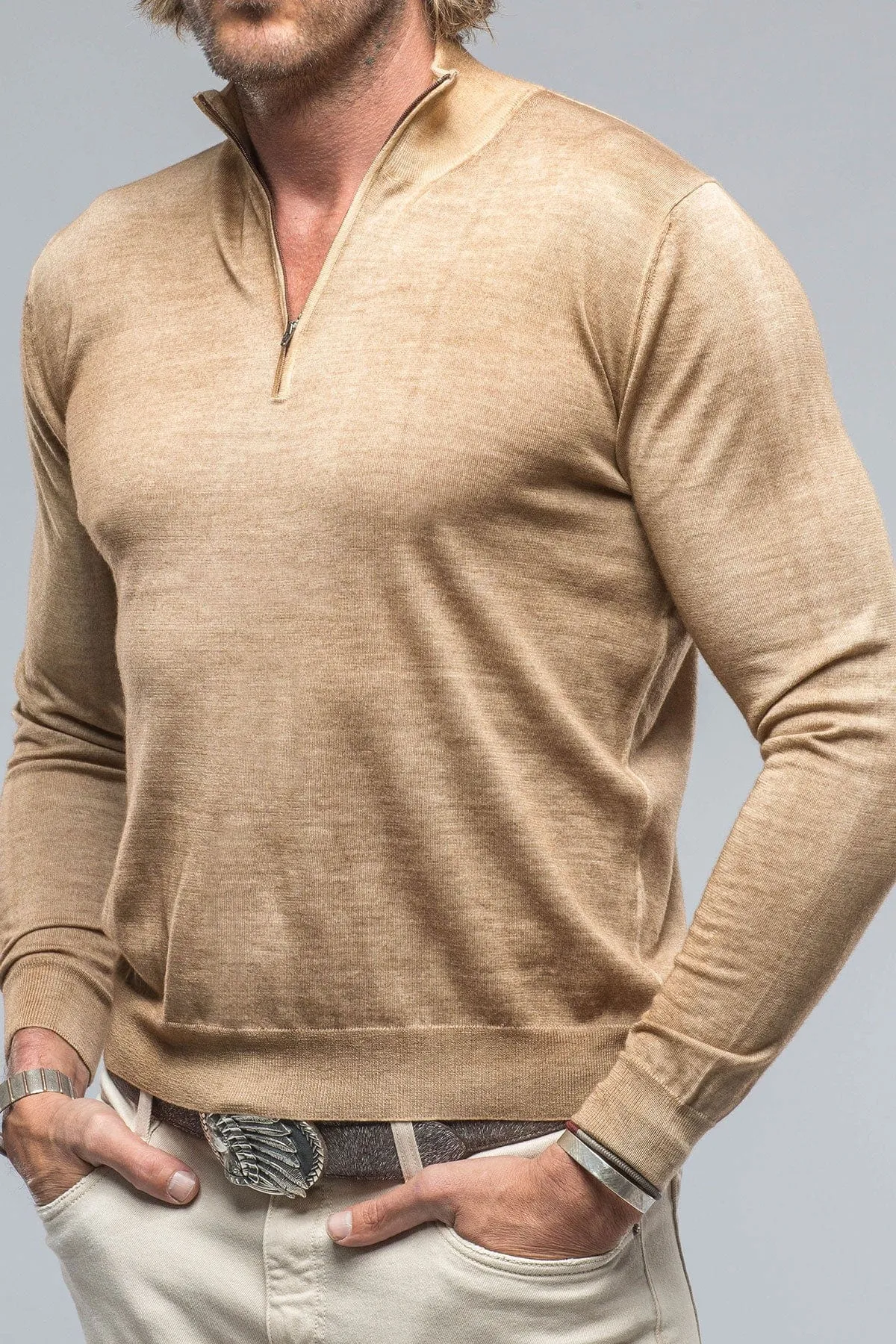 Queniin Cashmere Quarter Zip In Rust
